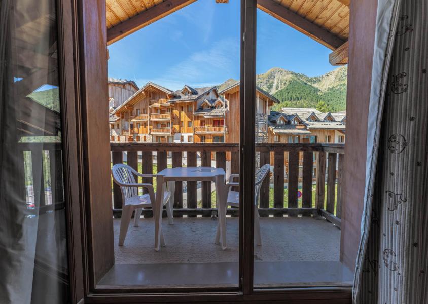 Vacaciones en montaña Apartamento cabina para 4 personas (MZ2314) - Les Hauts de Preclaux I - Les Orres - Balcón