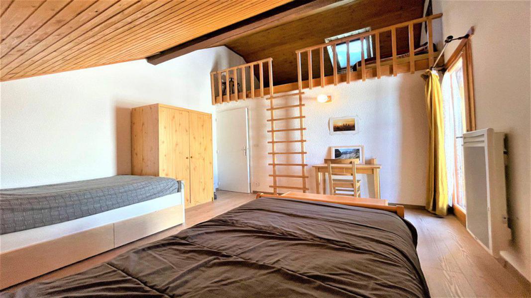 Vacanze in montagna Appartamento 3 stanze con mezzanino per 6 persone (05) - Les Soldanelles - Puy-Saint-Vincent - Alloggio
