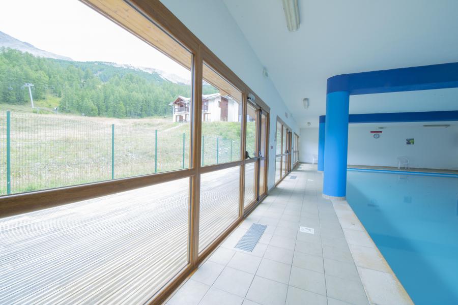 Vacanze in montagna Les Terrasses du Soleil d'Or - Les Orres - Piscina