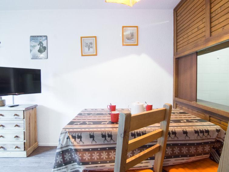 Holiday in mountain resort 1 room apartment 4 people (2) - Les Tommeuses - Tignes - Living room