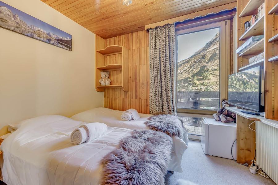 Holiday in mountain resort 3 room apartment 6 people (34P) - Lot 300B - Tignes - Bedroom