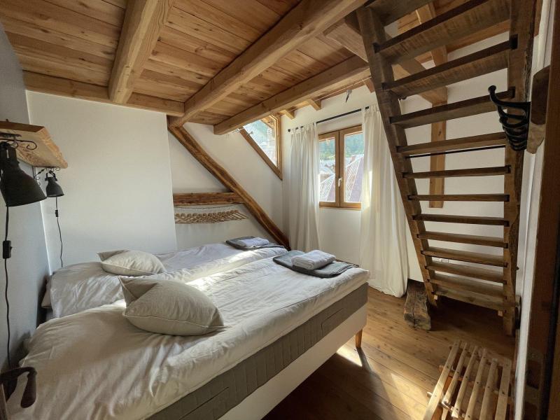 Holiday in mountain resort 4 room duplex apartment 8 people - Maison de Pays Bertille - Serre Chevalier - Bedroom