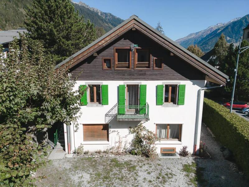 Location au ski Maison de Pays Campanella - Chamonix - Extérieur été