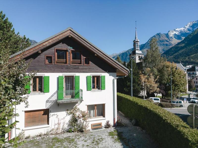 Vacances en montagne Maison de Pays Campanella - Chamonix - Extérieur été