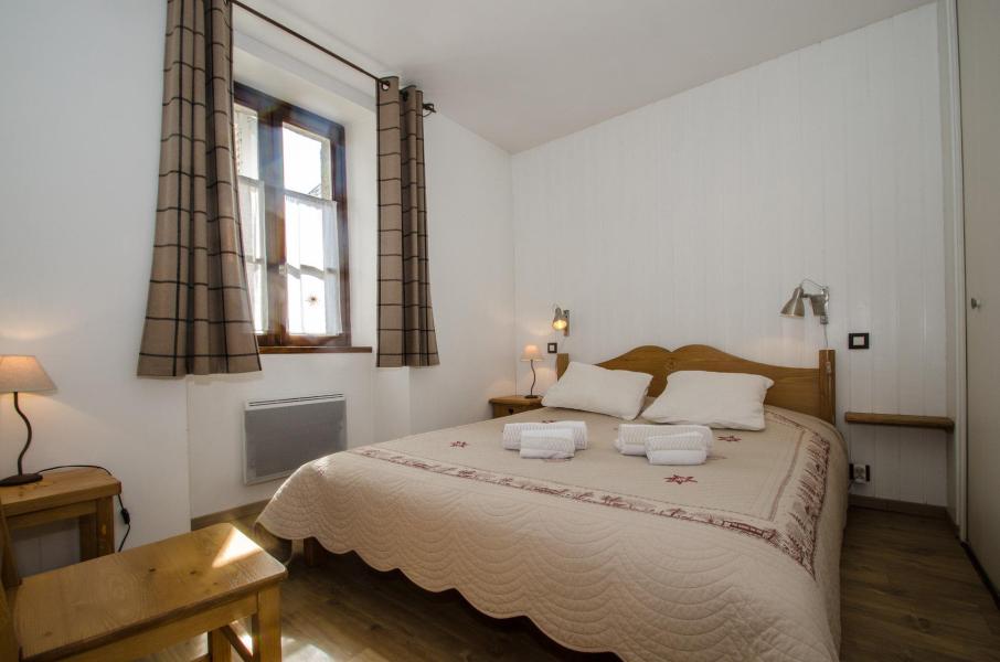 Holiday in mountain resort 3 room apartment 4 people - Maison de Pays Trevougni - Chamonix - Bedroom