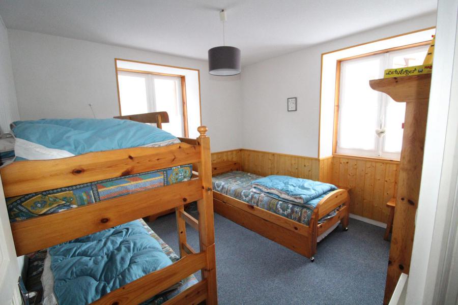 Urlaub in den Bergen 3-Zimmer-Appartment für 5 Personen (1) - Maison de Village Chuquet - Val Cenis - Schlafzimmer