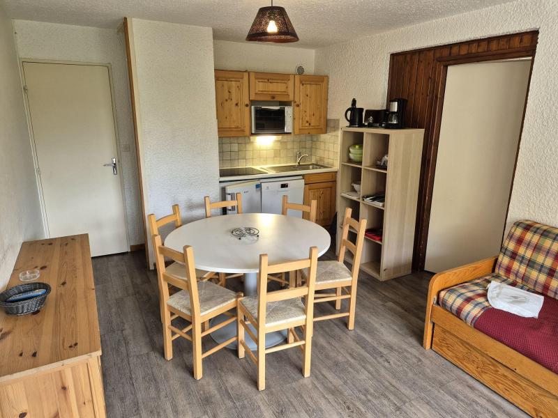 Wakacje w górach Apartament 2 pokojowy z alkową 6 osób (104) - Meijotel - Les 2 Alpes - Pokój gościnny