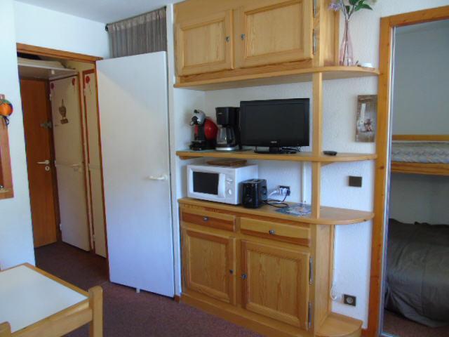 Holiday in mountain resort Studio 4 people (M2-220) - Melezets 2 - Valfréjus - Living room