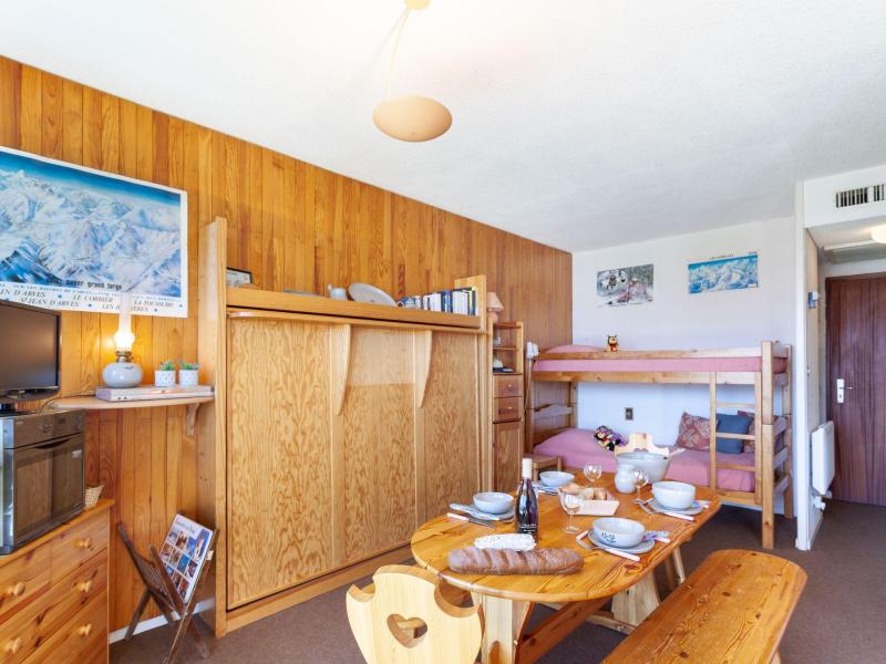 Holiday in mountain resort 1 room apartment 4 people (1) - Mont Charvin - La Toussuire - Accommodation