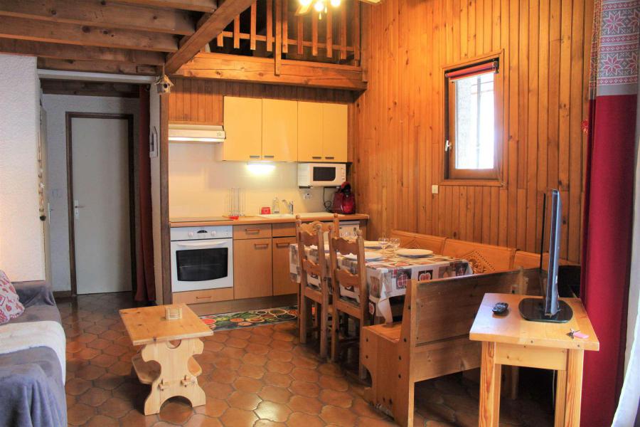 Holiday in mountain resort 2 room apartment cabin 7 people (890-0008) - Neige et Soleil - Vars - Living room