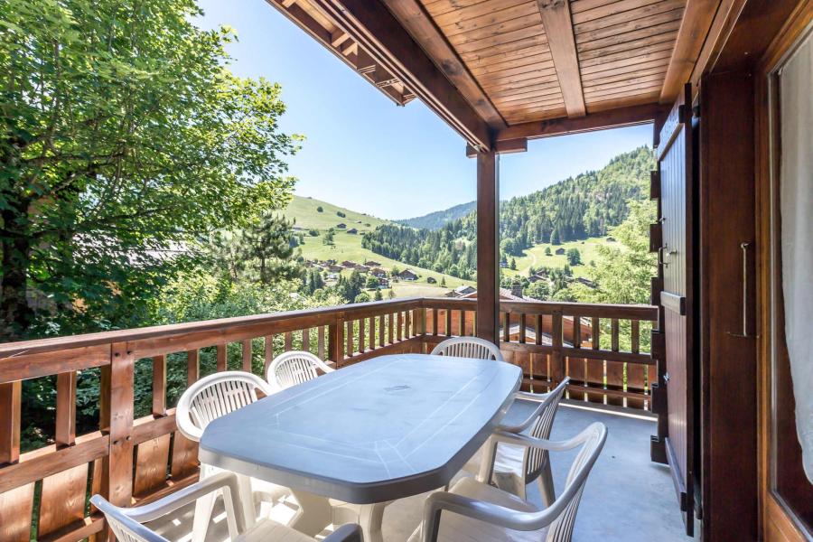 Vacances en montagne Chalet 6 pièces 11 personnes (15) - Pistes Du Soleil 15 / Ichiban - La Clusaz - Balcon