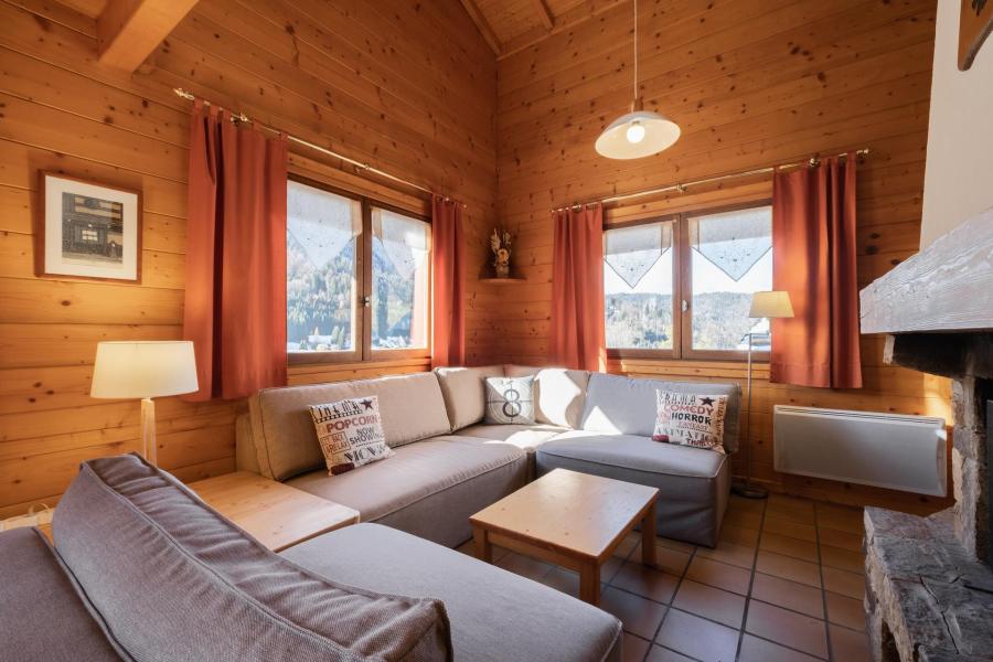 Vacances en montagne Chalet 6 pièces 11 personnes (15) - Pistes Du Soleil 15 / Ichiban - La Clusaz - Séjour