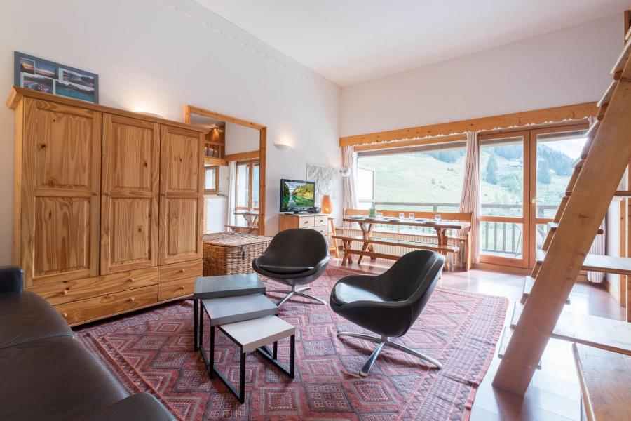 Holiday in mountain resort Studio mezzanine 5 people (RE012W) - Résidence 1650 - Courchevel - Living room