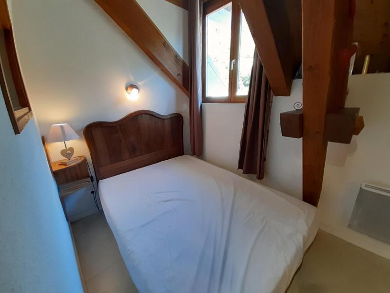 Holiday in mountain resort Studio mezzanine 3 people (15) - Résidence Acquadora - Brides Les Bains - Bedroom