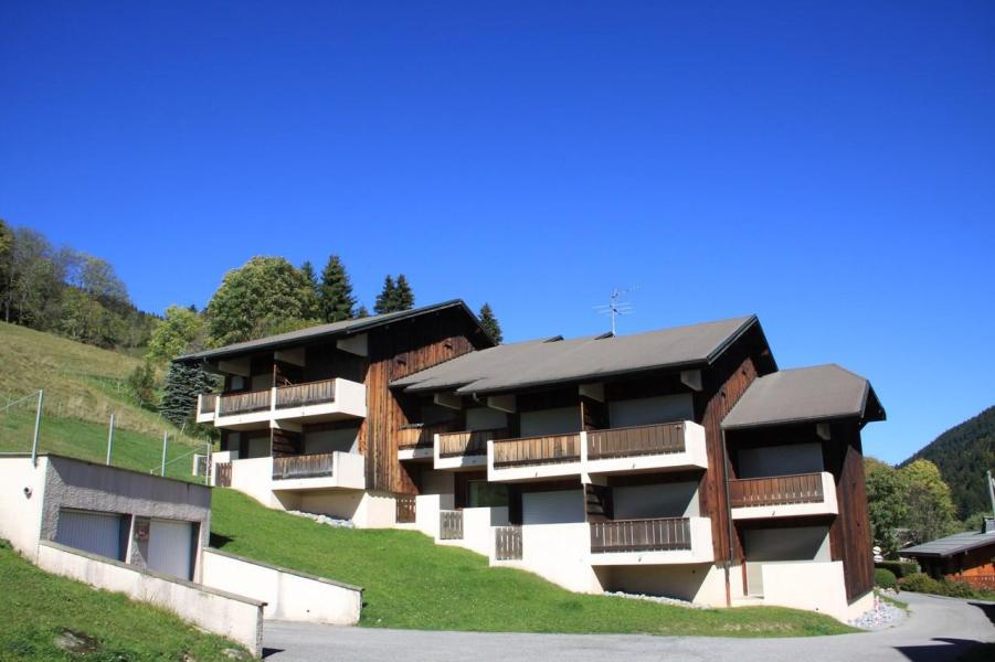 Vacances en montagne Résidence Adray - Les Gets - Extérieur été