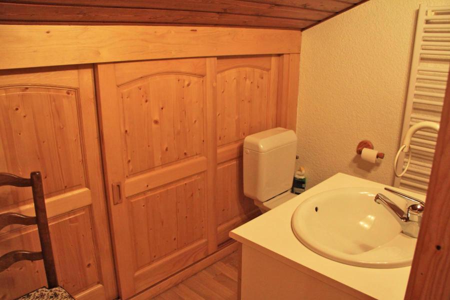 Vacances en montagne Studio mezzanine 4 personnes (45) - Résidence Adray - Les Gets - Salle de douche