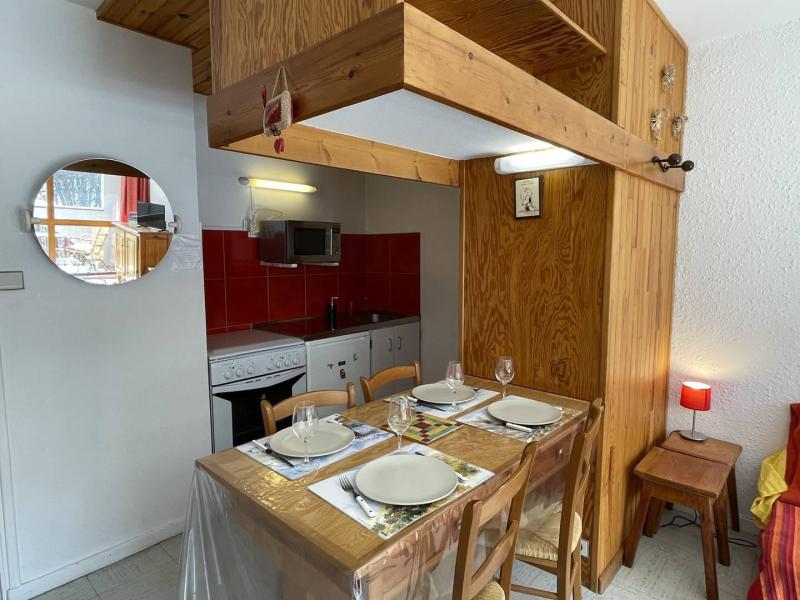 Vacaciones en montaña Apartamento 2 piezas para 4 personas (05) - Résidence Agneaux - Puy-Saint-Vincent - Alojamiento