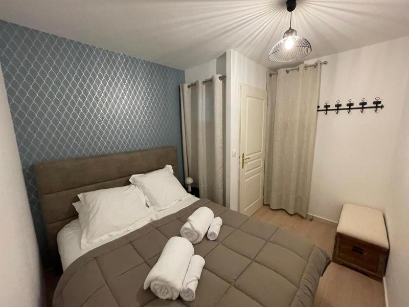 Urlaub in den Bergen 4-Zimmer-Holzhütte für 6 Personen (3) - Résidence Alba - Brides Les Bains - Schlafzimmer