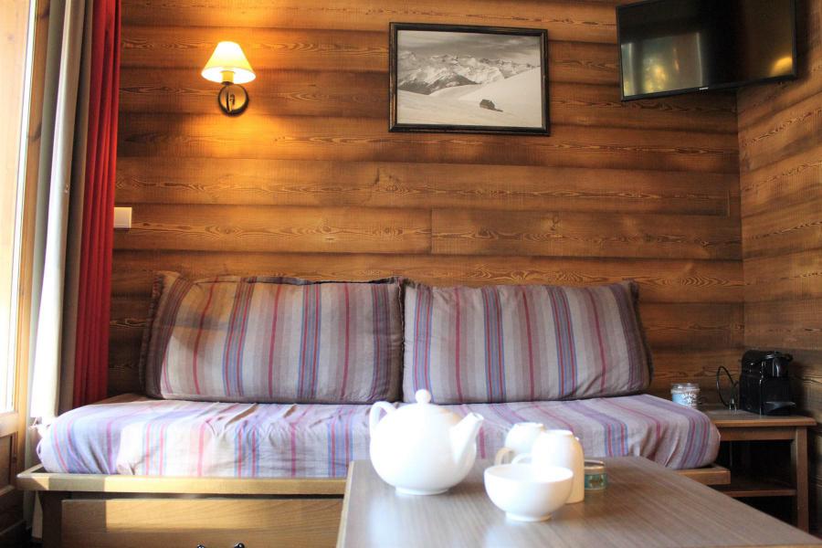 Holiday in mountain resort 2 room apartment 4 people (B010) - Résidence Albane - Vars - Living room