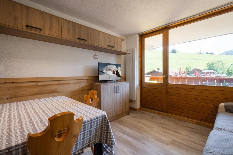 Vacanze in montagna Studio con alcova per 4 persone (15) - Résidence Alcyon - La Clusaz - Soggiorno