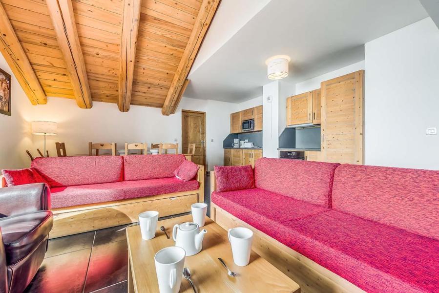 Holiday in mountain resort 3 room apartment sleeping corner 8 people (9) - Résidence Almes 1 - Tignes - Living room