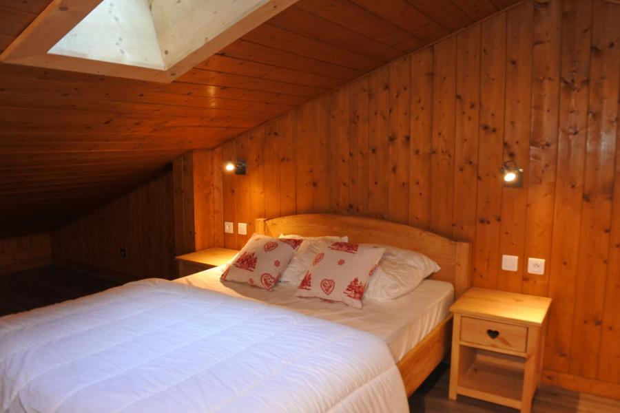 Holiday in mountain resort 2 room mezzanine apartment 6 people (2) - Résidence Alp'Airelles - Morzine - Bedroom