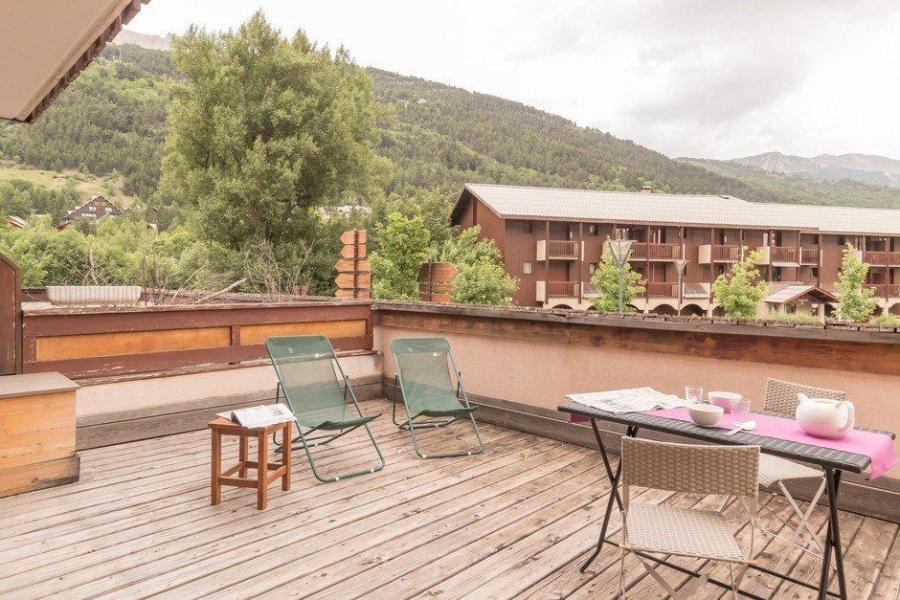 Urlaub in den Bergen 2-Zimmer-Appartment für 4 Personen (105) - Résidence Alpaga - Serre Chevalier - Terrasse