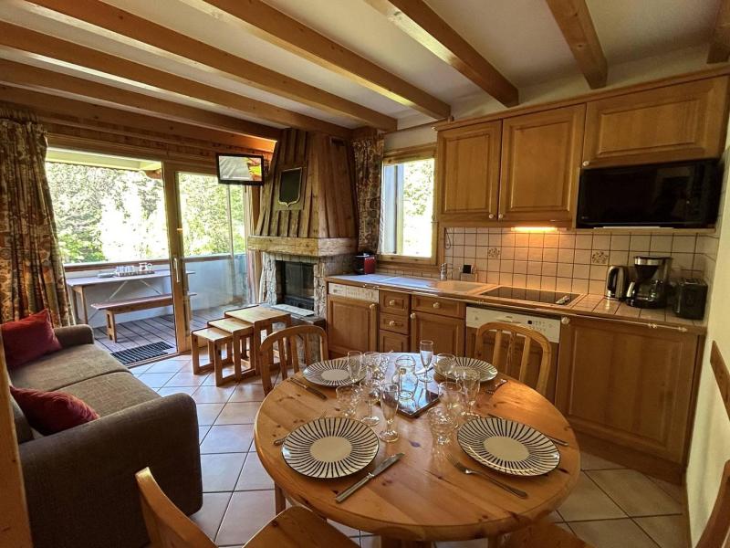 Urlaub in den Bergen 3-Zimmer-Appartment für 4 Personen (009) - Résidence Alpages C - Méribel-Mottaret - Wohnzimmer
