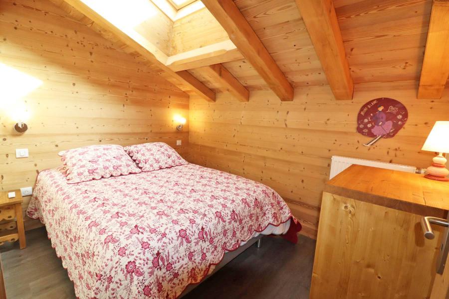 Holiday in mountain resort 3 room apartment 4 people - Résidence Alpaloosa - Les Gets - Bedroom