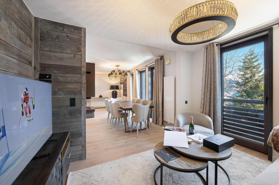 Holiday in mountain resort 5 room apartment 8 people (MAIA) - Résidence Alpamayor - Courchevel - Accommodation