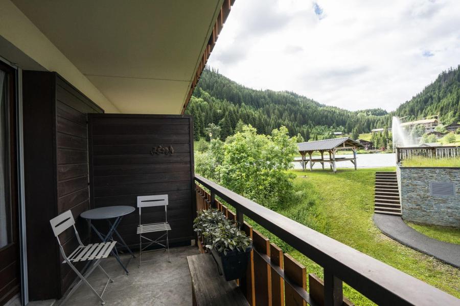 Vakantie in de bergen Studio bergnis 4 personen (107) - Résidence Alpenlake - Châtel - Terras