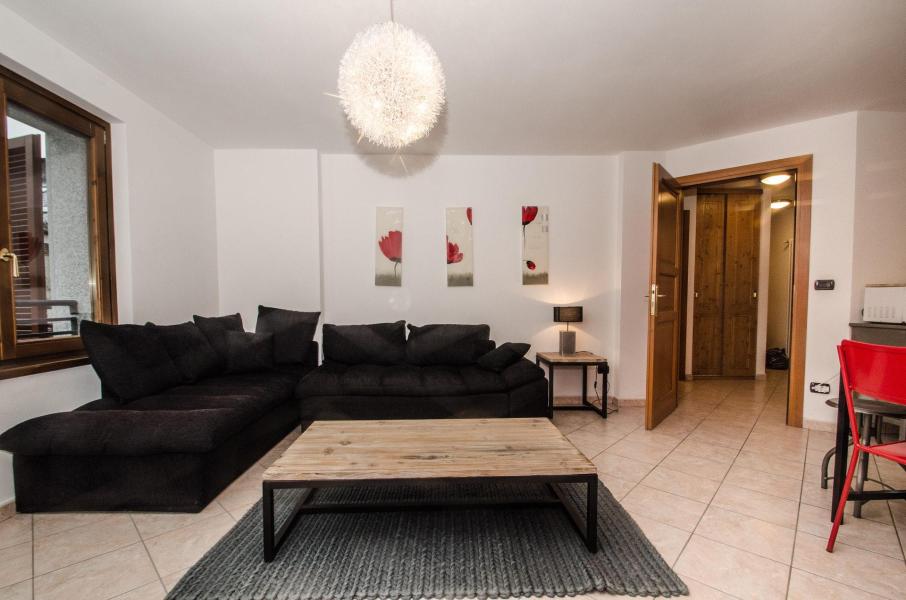 Holiday in mountain resort 3 room apartment 6 people (Epsilon) - Résidence Alpes 4 - Chamonix - Living room