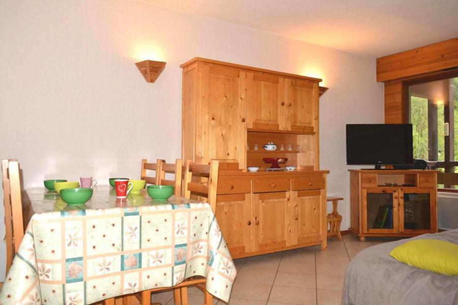 Vacaciones en montaña Apartamento cabina 2 piezas para 6 personas (012) - Résidence Alpina - Le Grand Bornand - Estancia