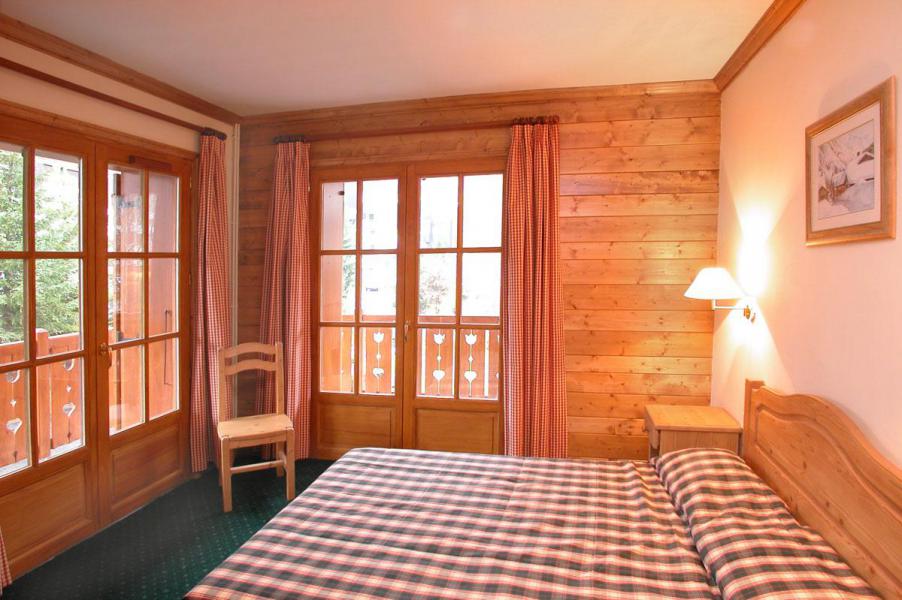 Holiday in mountain resort 3 room apartment cabin 8 people - Résidence Alpina Lodge - Les 2 Alpes - Double bed