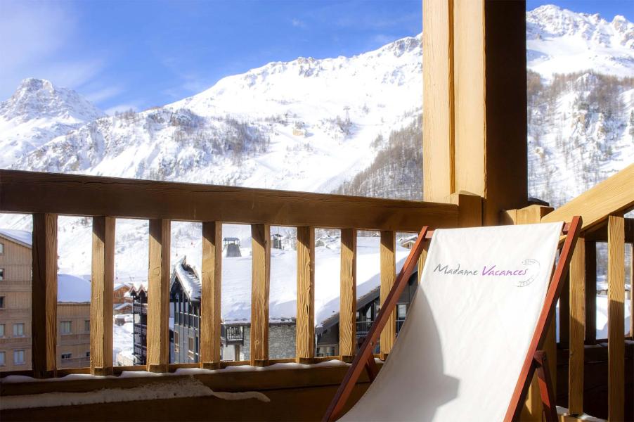 Vacaciones en montaña Résidence Alpina Lodge - Val d'Isère - Balcón