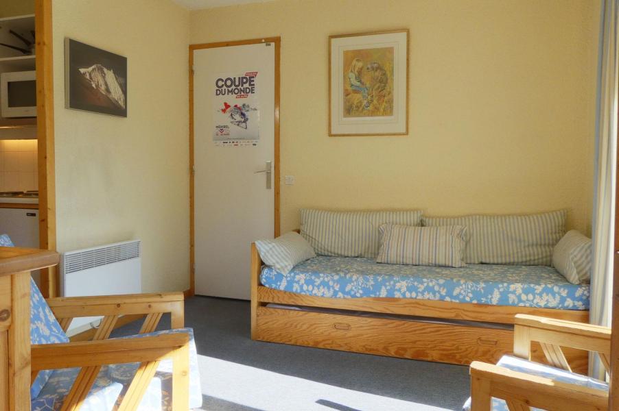 Vakantie in de bergen Appartement 2 kamers 4 personen (B10) - Résidence Alpinéa - Méribel-Mottaret - Woonkamer