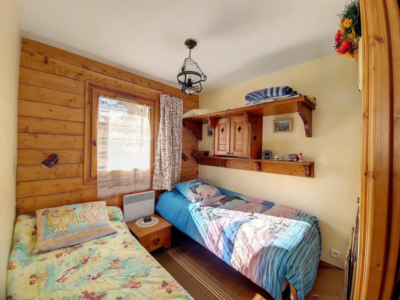 Vakantie in de bergen Appartement 3 kamers 6 personen (0012) - Résidence Ancolie - Les Menuires - Kamer
