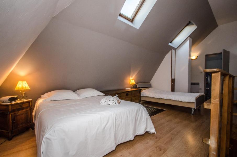 Urlaub in den Bergen 4 Zimmer Maisonettewohnung für 6 Personen (ROSAS) - Résidence Androsace - Chamonix - Schlafzimmer