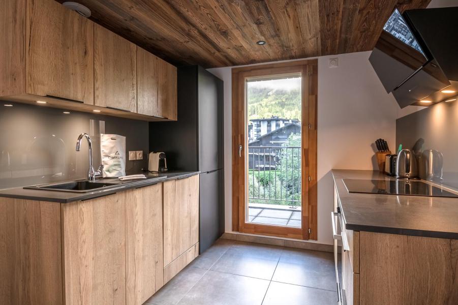 Holiday in mountain resort 4 room duplex apartment 6 people (HOPE) - Résidence Androsace du Lyret - Chamonix - Kitchen