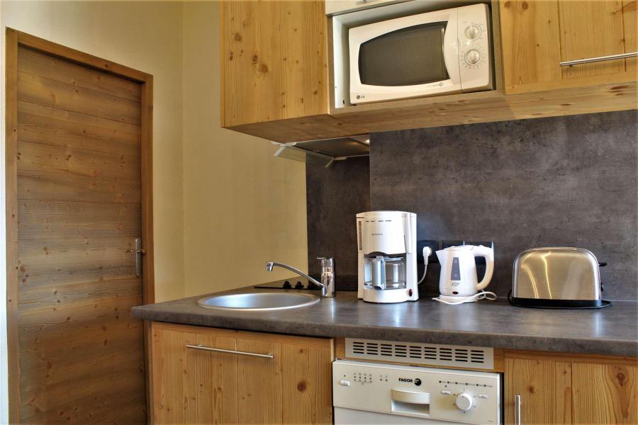 Holiday in mountain resort 2 room apartment sleeping corner 5 people (309) - Résidence Antarès - Risoul - Kitchenette