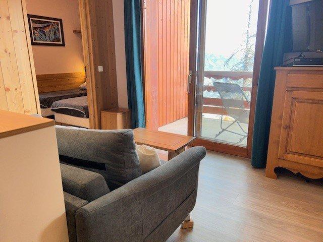 Vacaciones en montaña Apartamento cabina 3 piezas para 6 personas (301) - Résidence Antarès - Risoul - Estancia