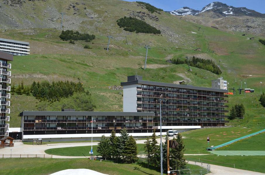 Alquiler al esquí Résidence Aravis - Les Menuires - Verano