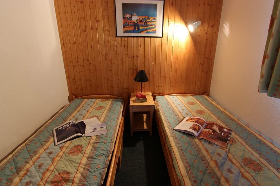 Urlaub in den Bergen 2-Zimmer-Holzhütte für 4 Personen (402) - Résidence Arcelle - Val Thorens - Offener Schlafbereich