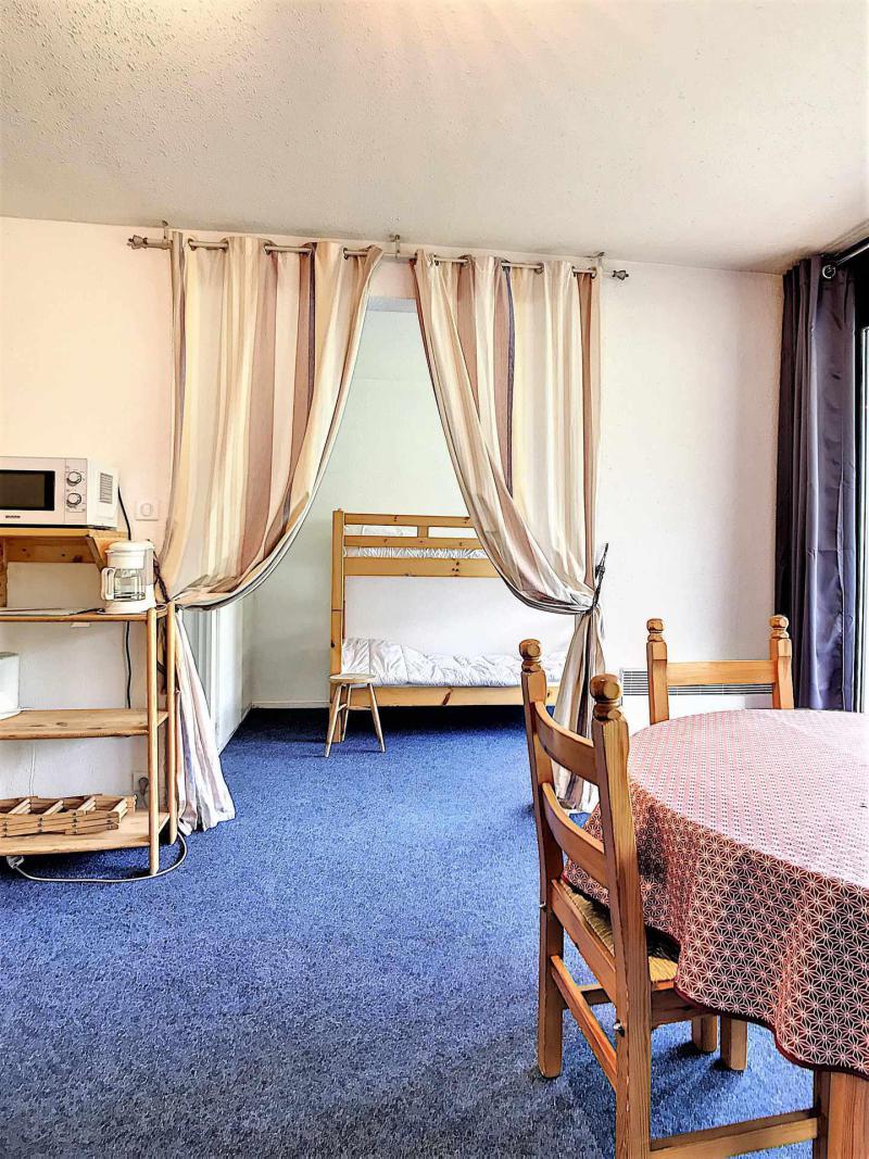 Vacanze in montagna Studio con alcova per 4 persone (1004) - Résidence Baikonour - Le Corbier - Soggiorno