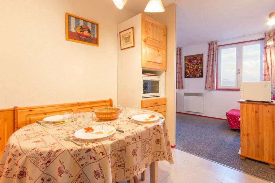 Vacanze in montagna Studio con alcova per 5 persone (0601) - Résidence Baikonour - Le Corbier - Soggiorno