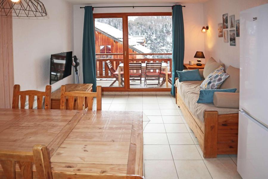 Vakantie in de bergen Appartement 2 kamers 5 personen (2007) - Résidence Balcon des Airelles - Les Orres - Eetkamer