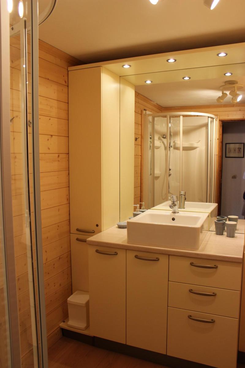 Vacances en montagne Appartement 3 pièces 6 personnes (8) - Résidence Beau Soleil - Val Thorens - Salle de douche