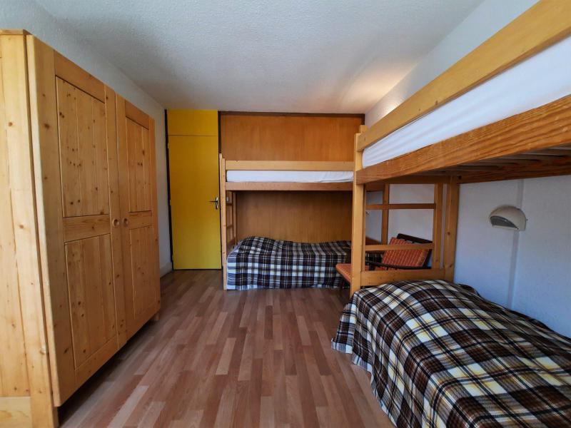 Urlaub in den Bergen 2-Zimmer-Appartment für 6 Personen (11) - Résidence Belledonne - Les Menuires - Schlafzimmer