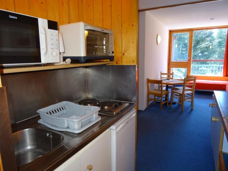 Holiday in mountain resort Studio sleeping corner 4 people (634) - Résidence Belles Challes - Les Arcs - Kitchen