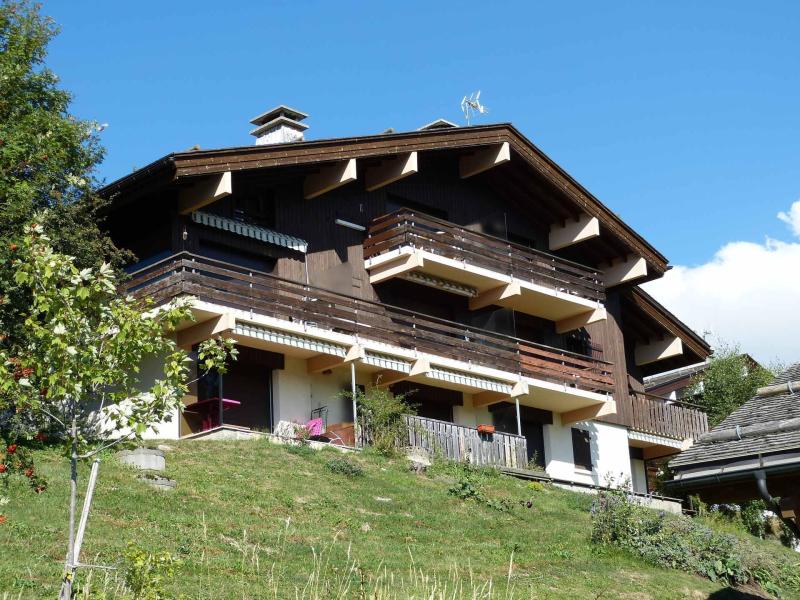 Vacances en montagne Résidence Belvedere 2 - La Clusaz - Extérieur été